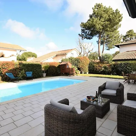 别墅 Berges Landaises Location Spacieuse Avec Piscine Chauffee